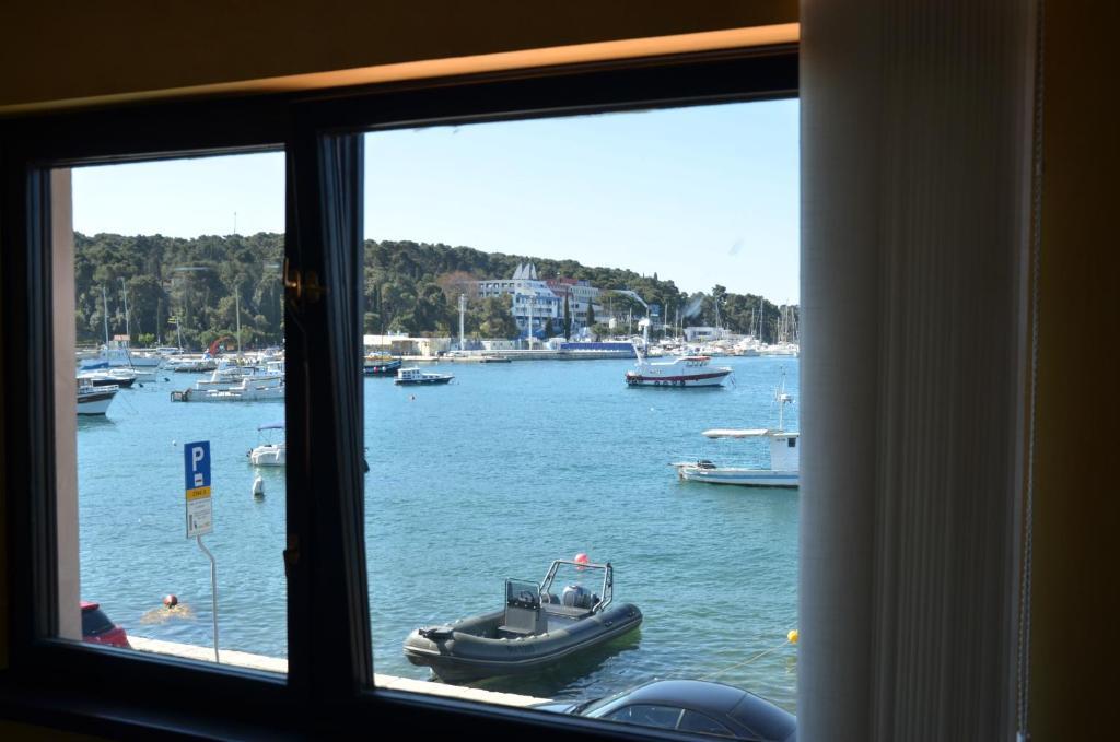 Apartments Ana City Rovinj Room photo